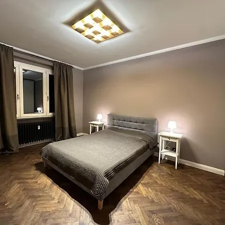 Fancy Flat In Central